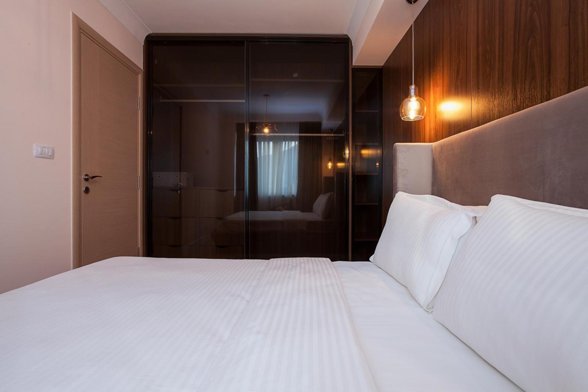 Sky View Apartment
